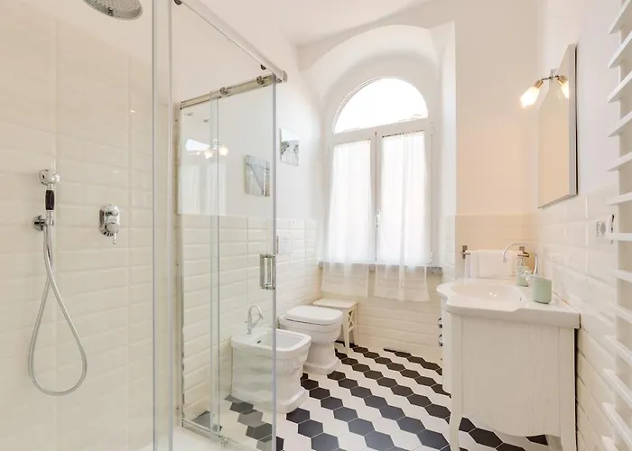 Two Steps From Colosseo 2 Bathrooms 2 Bedrooms Appartamento Roma